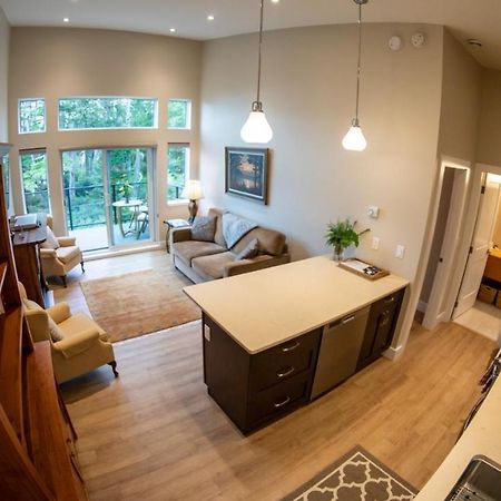 Odyssey Shores Guest Suite Ucluelet Bagian luar foto