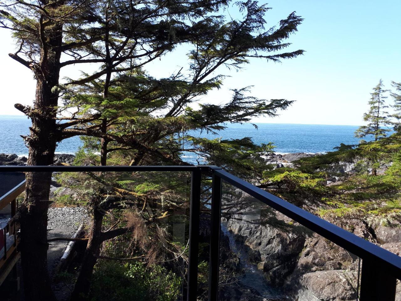 Odyssey Shores Guest Suite Ucluelet Bagian luar foto