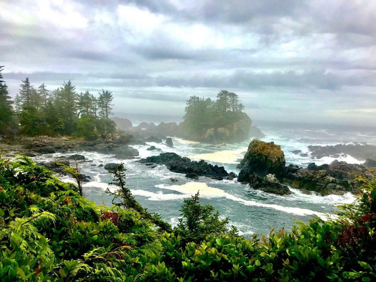 Odyssey Shores Guest Suite Ucluelet Bagian luar foto